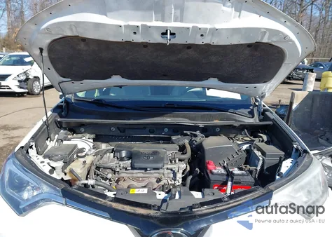 2017 Toyota Rav4 Xle из США, поврежденный, VIN JTMWFREV3HJ104764